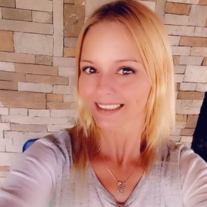 Meet your Posher, Loraine